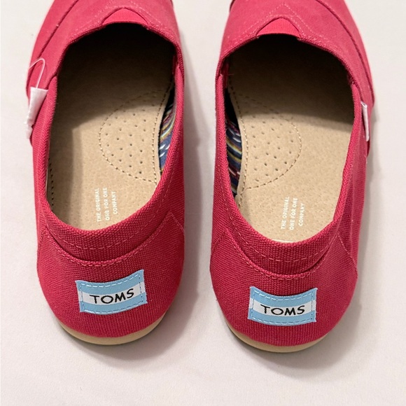 TOMS Women's Classic Red Canvas Flats - Picture 4 of 6